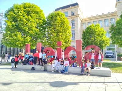 CONCURS "LLEGIM ENTRE ONES"