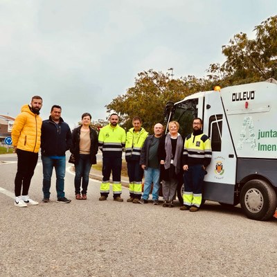 Almenar incorpora un vehicle escombrador a la brigada de neteja