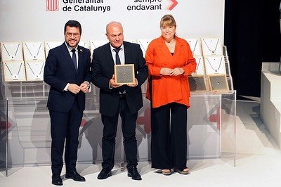 L'almenarenc Ramon Sarroca, recull la Creu Sant Jordi atorgada a FCAC