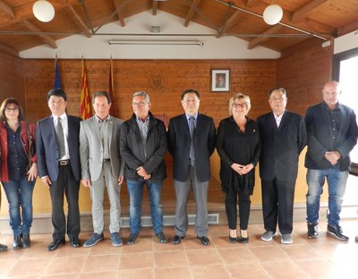 XINA S’INTERESSA PER LES VARIETATS DE PRÉSSEC I LA PLANTA DE BIOGÀS D’ALMENAR