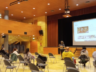 Alcarràs impulsa un projecte de mentoria per millorar la qualitat de vida de persones joves de la vila en situació de vulnerabilitat