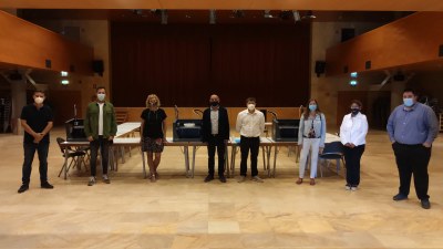 Alcarràs lliura als seus centres de Primària i Secundària les impressores 3D que van permetre produir material d’autoprotecció durant els mesos més durs de la pandèmia