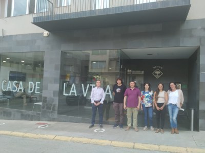 Alcarràs reforça els serveis municipals amb sis agents que atendran les necessitats de les persones treballadores a la fruita
