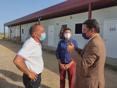 El Departament de Presidència sufragarà la despesa generada pels equipaments habilitats per aïllar persones treballadores de la campanya fructícola que han estat en contacte amb malalts de la Covid-19