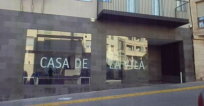 L’Ajuntament aconsegueix situar el límit d’endeutament en el 58,1%, molt per sota del 75% que fixa la llei