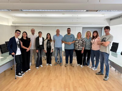 L’Ajuntament d’Alcarràs contracta 10 persones durant 6 mesos per reforçar l’atenció durant la campanya de la fruita
