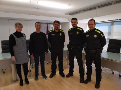 La policia local d’Alcarràs incorpora dos nous agents i estrena uniforme