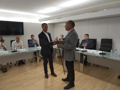 Manel Ezquerra és escollit alcalde d’Alcarràs amb els vots de Sempre Alcarràs, Junts per Alcarràs i el PSC