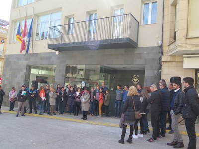 Minut de silenci en record a les víctimes dels atemptats a Brusel·les
